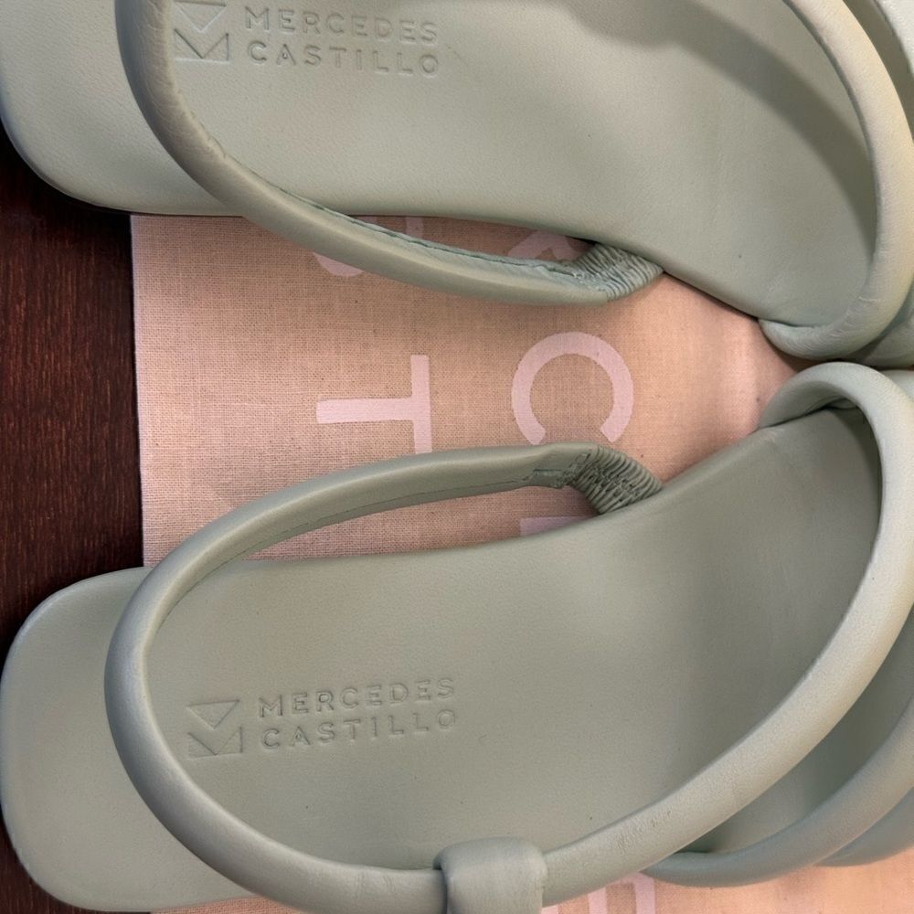 Mercedes Castillo Women’s top grain leather upper/lining strappy sandal Sz 6 NWT - Picture 14 of 16